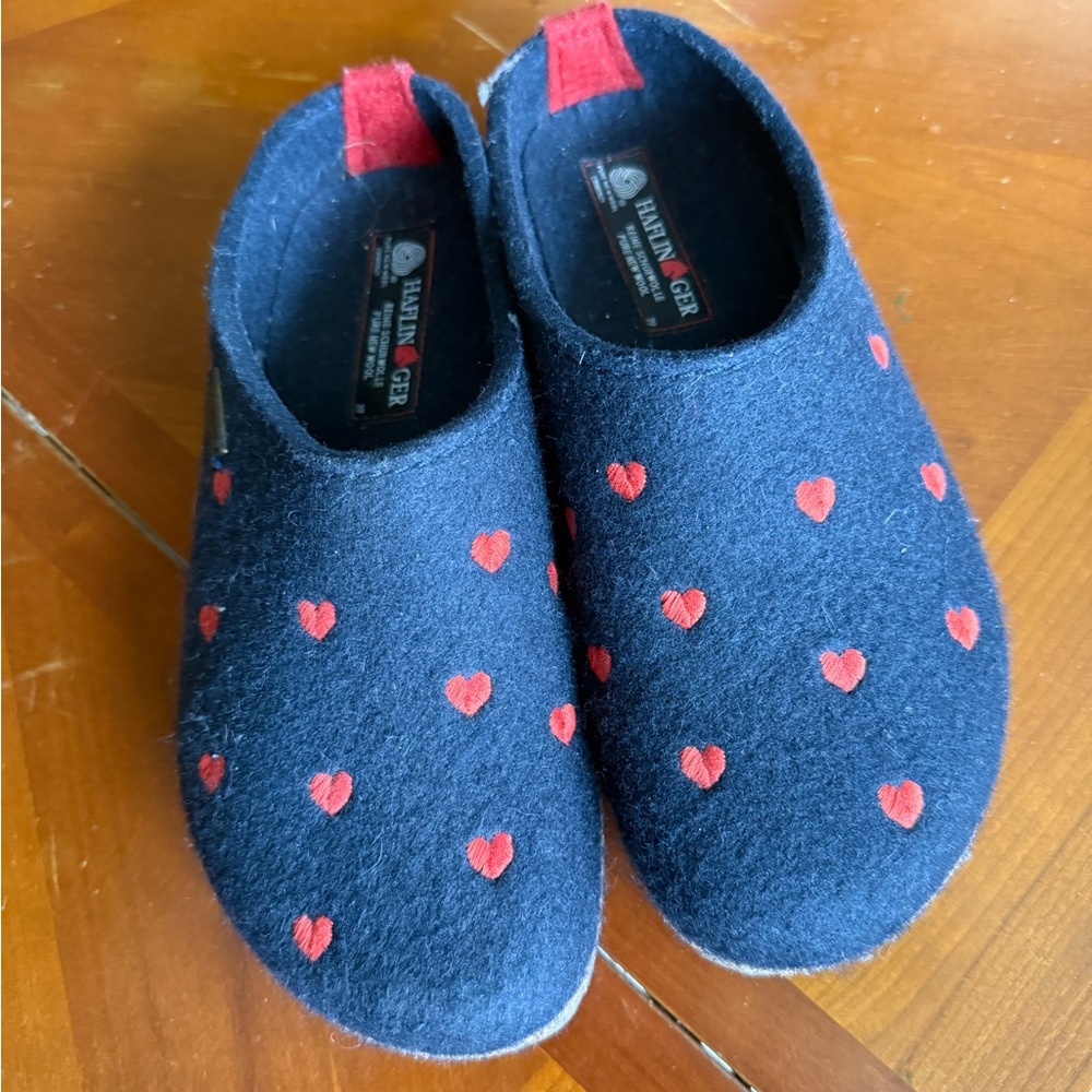 Haflinger Navy Slippers with Red Hearts